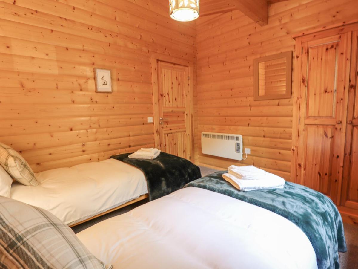 Leafy Hollow Lodge Louth  Ngoại thất bức ảnh